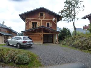 Appartements Joly Bois : Appartement avec Terrasse