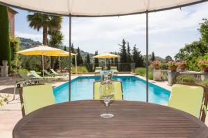 Mas Du Roc Bed & Breakfast