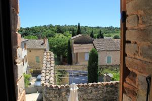 Maisons d'hotes Le Village : photos des chambres