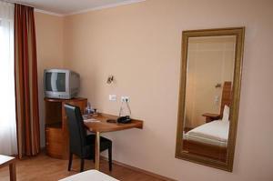 Single Room room in Hotel Wadegotia