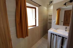 B&B / Chambres d'hotes Domaine du Clap : Chambre Double avec Terrasse