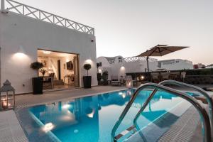 Mathios Luxury Homes Santorini Greece