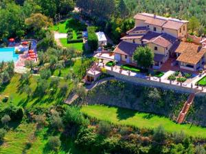 Splendid Holiday Home in Florence with Swimming Pool