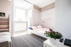 Plac Zbawiciela Studio by SleepingCar
