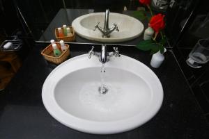 Peradeniya Rest House