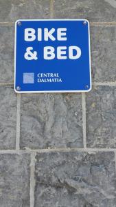 Trilj Apartman Jurika