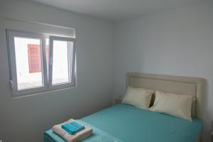 Del Mar Apartments