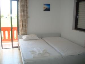 Rooms Leonidas Chania Greece