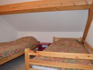Maisons de vacances Holiday Home in Les Vans : photos des chambres
