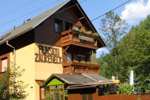 Apartmenthaus Zaukeneck mit Carports
