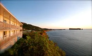 Hôtel La Côte Surprise - Port-Daniel