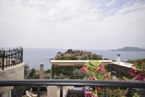 Monte Perla Residence