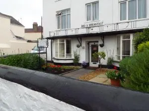Corner House Guest House - Appledore