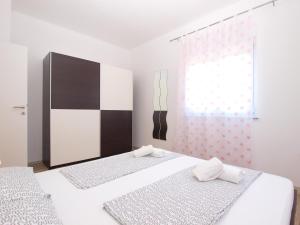 Apartments Suzana 1403