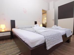 Apartments Suzana 1403