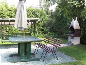 Cudodomek na Mazurach w Woszczelach koło Ełku