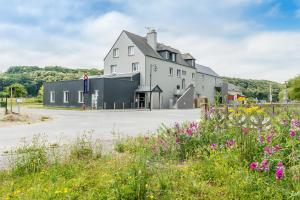 Hotels The Originals Boutique, Hotel Les Quatre Salines, Le Mont Saint-Michel Sud (Inter-Hotel) : photos des chambres