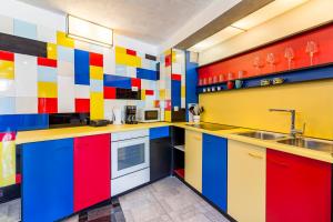 House Mondrian 