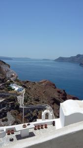 Fotinos Houses Santorini Greece