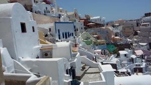 Fotinos Houses Santorini Greece