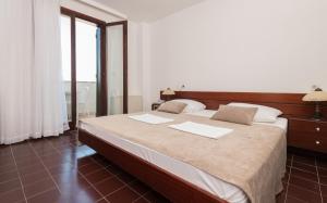 One-Bedroom Suite with Balcony room in Hotel Zenit Neum