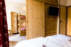 Villages vacances Village Vacances le Berouze : Chambre Quadruple (2 Adultes + 2 Enfants)