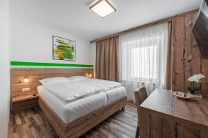 Economy Double Room room in City Rooms Wels