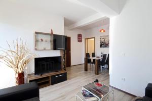Vukosav Family Apartments and Rooms