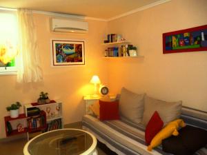 Studio Apartment Imagino