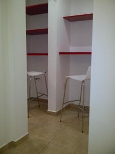 Depto calle 18 - soleado y con balcon