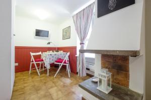 White deer Studio