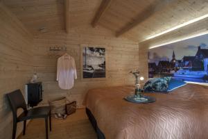 Twin Room with Shower room in Lodgehotel de Lelie
