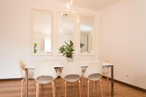 Alfama Modern Two Bedroom Apartment w River View and Parking  by LU Holidays