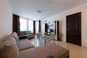 Arena 65m2 - 1 bedroom, 1st line to the beach