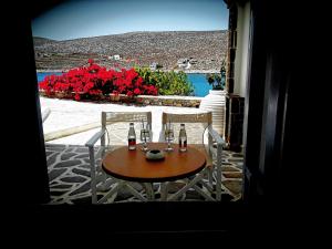 Vardia Bay Studios Folegandros Greece