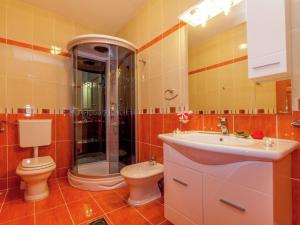 Spacious Apartment in Dramalj with Swimming Pool