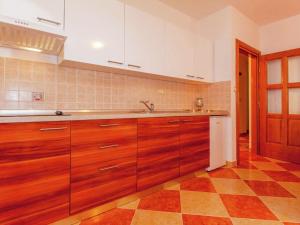 Tasteful Apartment in Dramalj with Swimming Pool