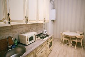 Apartment on Stefanyka 11