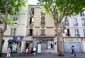 Hotels Hotel des Pyrenees : photos des chambres