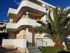 Apartment Novalja 4+2 - 3hvězdičkové hotely ve městě Novalja