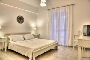 Tzane Apartments Paros Greece