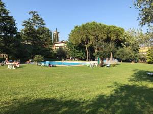 Residence LOliveto Garden and Swimming pool