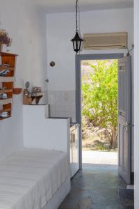 Ostria Studios Sifnos Greece