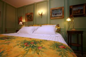 B&B / Chambres d'hotes Le Domaine Du Lieu Athan ,reserve aux adultes : photos des chambres