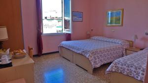 Double or Twin Room with Shower