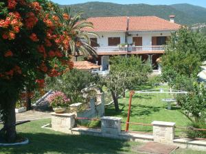 Villa Tonia Apartments Halkidiki Greece