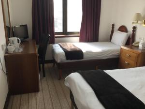 Twin Room room in The Britannia Nottingham Hotel