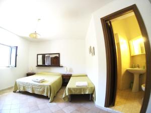 Triple Room with Private Bathroom