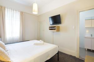 Neutral Bay Lodge