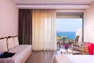 Superior Twin Room with Sea View